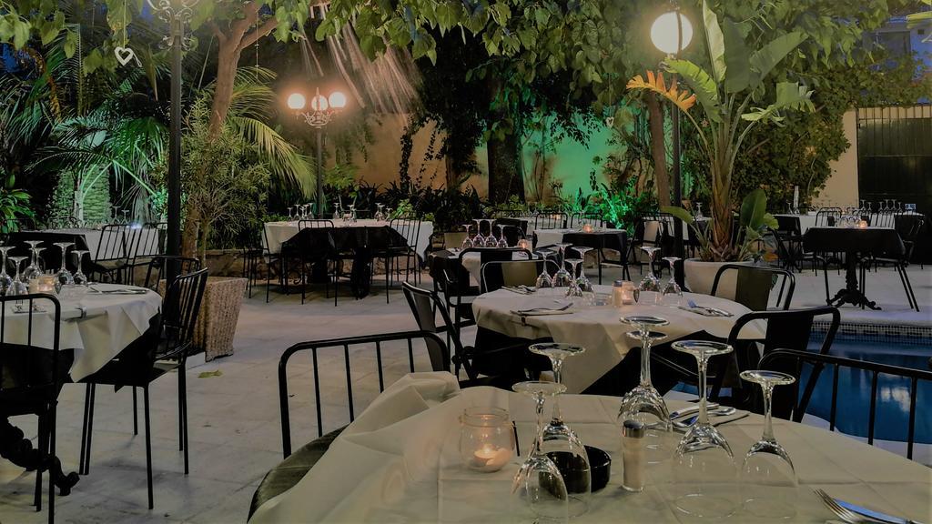 Hotel El Xalet Sitges Exterior photo